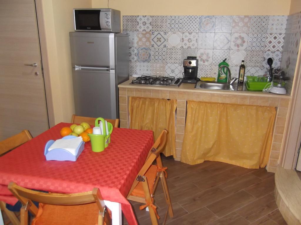 Apartamento Zu Pippinu Castellammare del Golfo Habitación foto